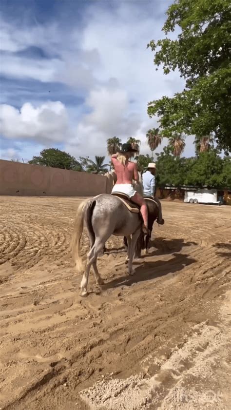 britney spears horseback topless|Britney Spears rides a horse topless in the Mexican desert